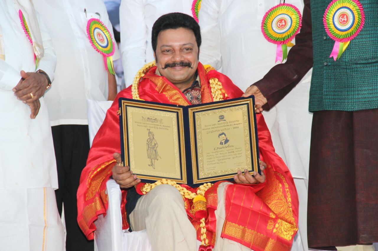 saikumar award stills