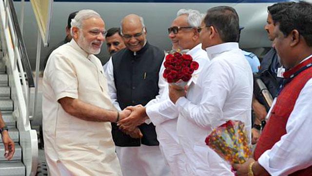 nitish-minister-narendra-minister-greeted-chief-bihar