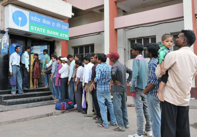 India-banks-queue