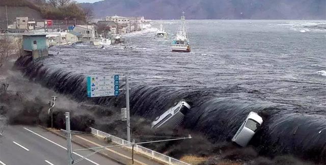 Tsunami warning in Japan