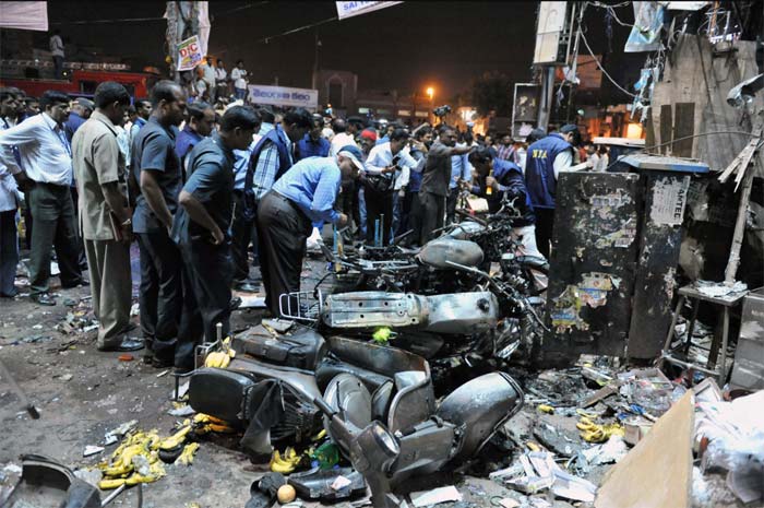 Bomb blasts-5 sentenced to death