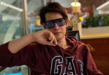 Mahesh flying to Dubai