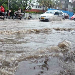  Heavy rains have lashed several districts in Telangana, including the State capital, throwing traffic out of gear. 