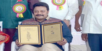 Saikumar receives Srikrishna devaraya award