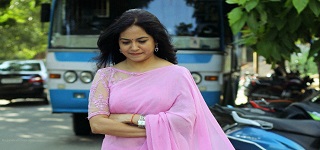 Telugu-Playback-Singer-Sunitha-First-Short-Film-Raagam