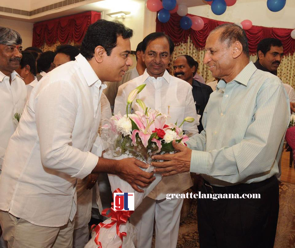 KCR and KTR greeting Governor Narasimhan on his birthday