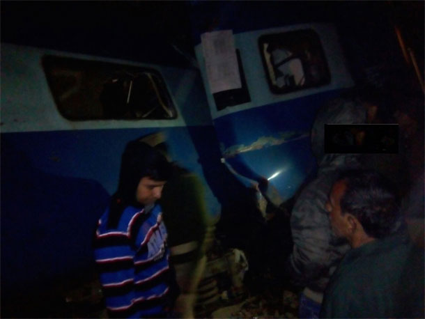 80 killed 150 injured in train accident 