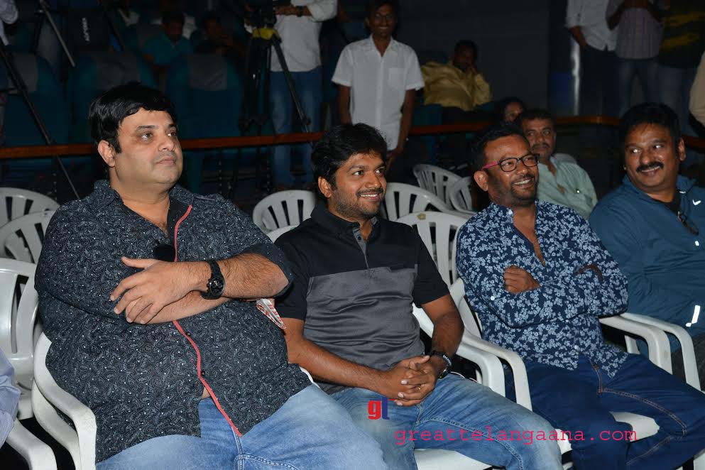 Koratala Siva Launched the Trailer of "Jayammu Nischayammu Raa