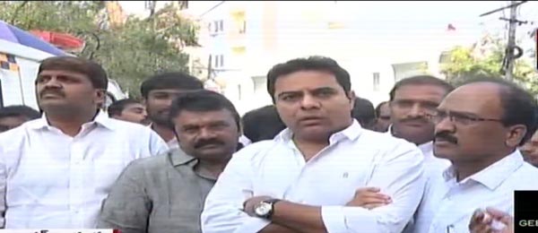 KTR Serious on Building Collapse In Nanakramguda