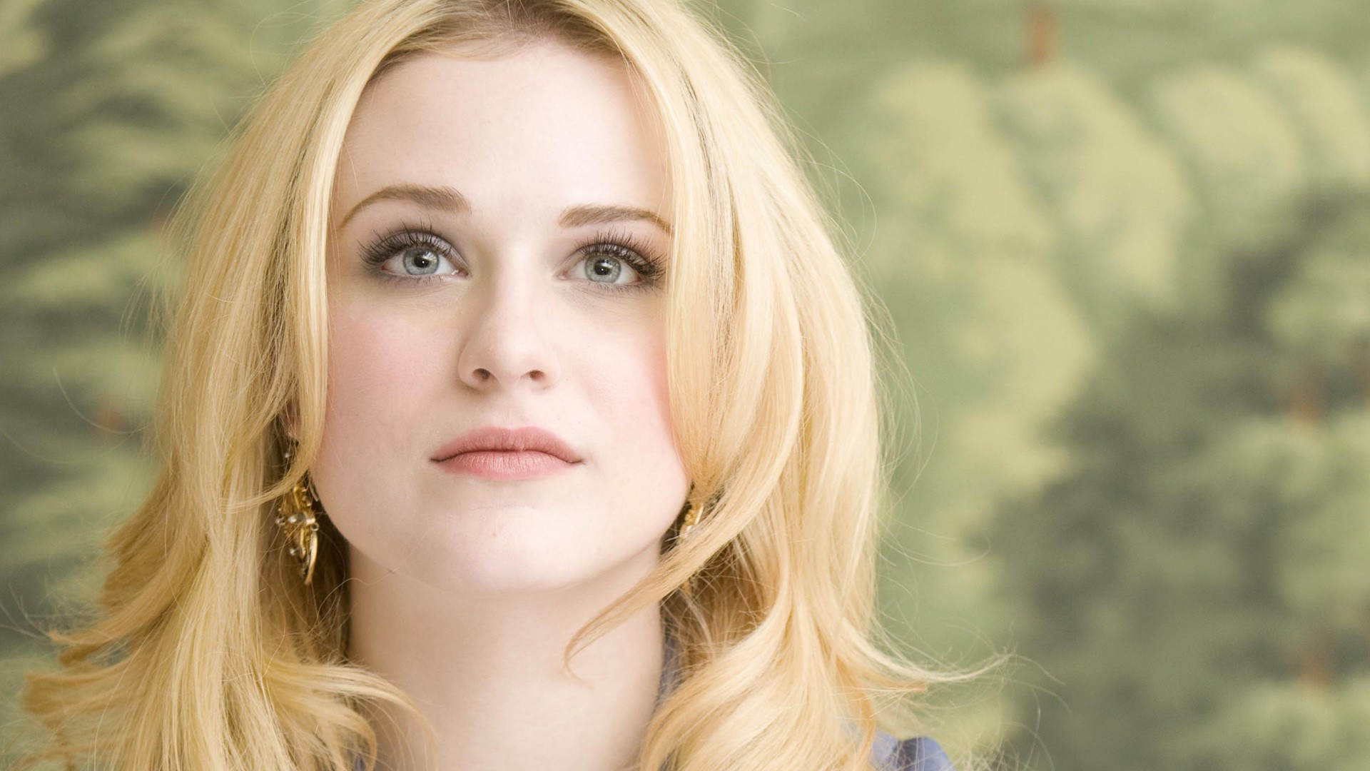 actress Evan Rachel Wood says she was raped