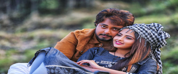 Tanish sing a song for Desha Dimmari