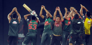 Mahmudullah blitzkrieg takes Bangladesh to final