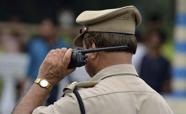 Uttar Pradesh cop puts duty over daughter’s death