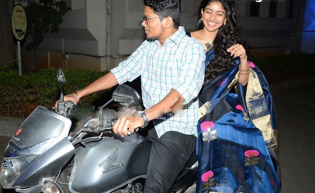  Sai Pallavi on a Bike Ride at Kanam pre release