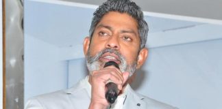 Jagapathi Babu Talking on Costing Couch