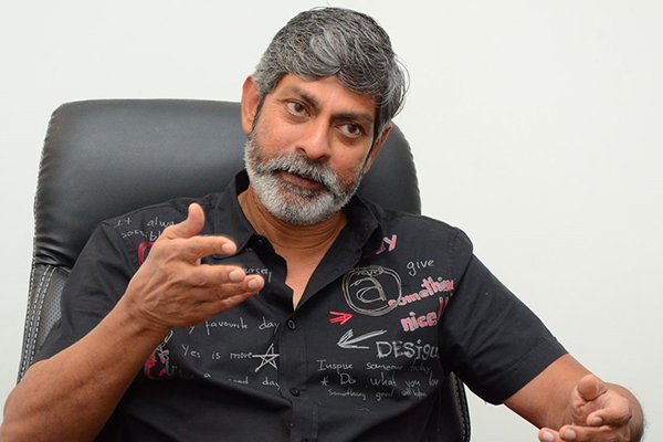 Jagapathi Babu Talking on Costing Couch