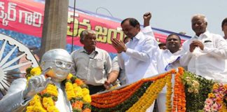 KCR paid Floral tributes to Dr BR Ambedkar