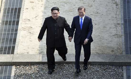 Kim Jong Un meets Moon Jae