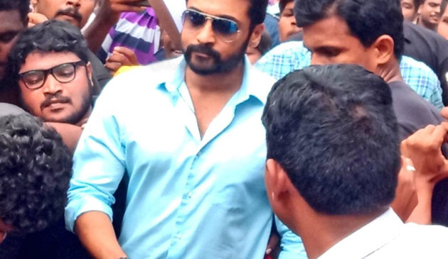 Suriya was mobbed by thousands of fans in Rajahmundry