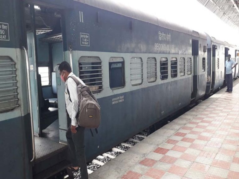 gajwel rail
