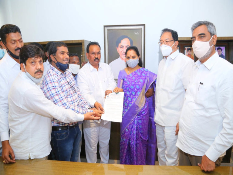 mlc kavitha