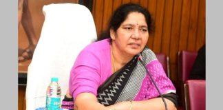 Minister-Satyavathi-Rathod