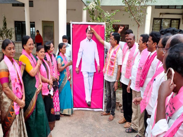 CM KCR