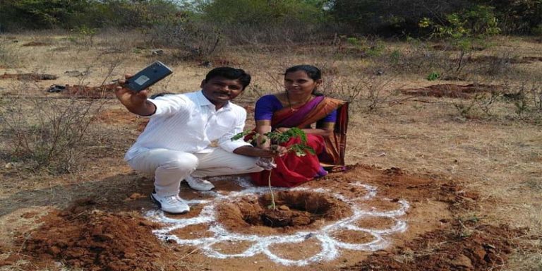 మొక్కలు నాటిన సర్పంచ్ చేతన విజయ్‌ రెడ్డి..