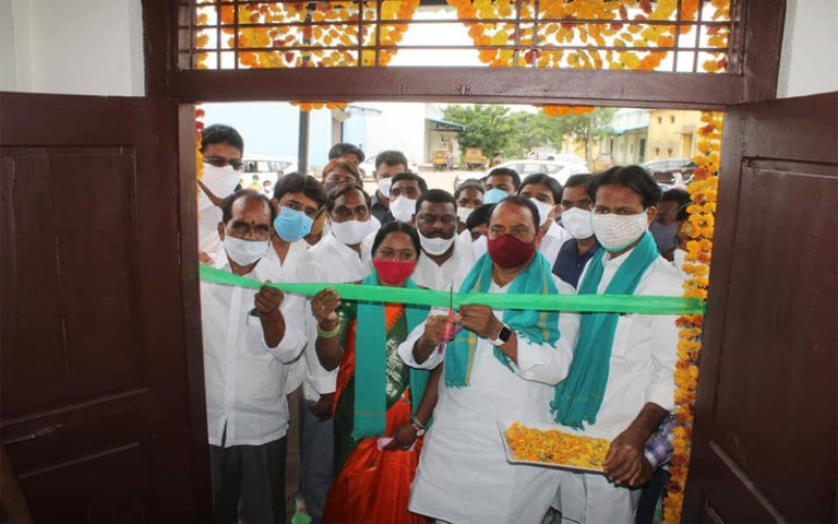 రైతు వేదికను ప్రారంభించిన మంత్రి ఇంద్ర‌క‌ర‌ణ్ రెడ్డి..