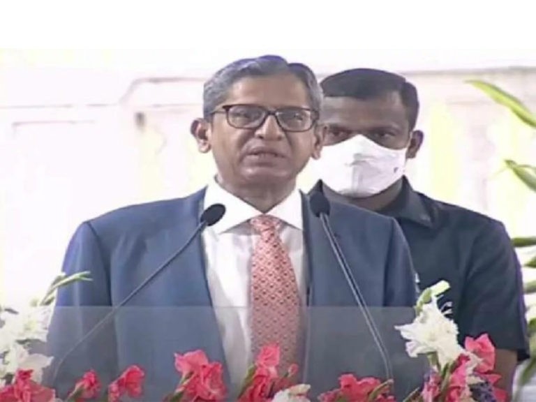 కేసీఆర్‌-కేటీఆర్‌లకు ధన్యవాదాలు తెలిపిన సీజేఐ..