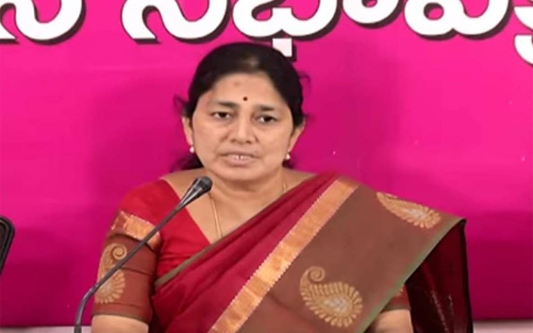 మాట ఇస్తే తప్పని నేత సీఎం కేసీఆర్- ప్రభుత్వ విప్
