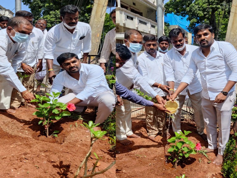 మొక్కలు నాటిన కల్వకుర్తి జెడ్పీటీసీ..
