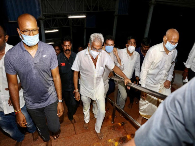 కాలినడకన తిరుమలకు వెళ్ళిన టీటీడీ చైర్మన్..