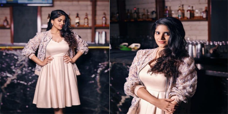 megha aakash