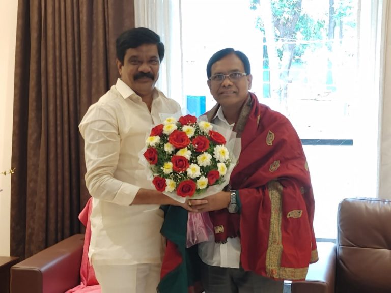 ఉన్నత విద్యామండలి చైర్మన్ కు శుభాకాంక్షలు తెలిపిన మంత్రి …