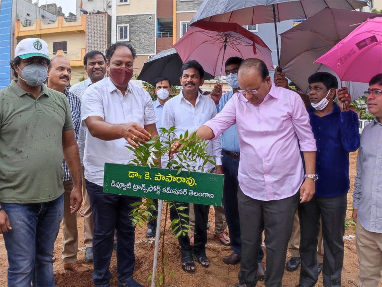 గ్రీన్ ఛాలెంజ్‌లో పాల్గొన్న టీఎస్‌డీటీ కమిషనర్..