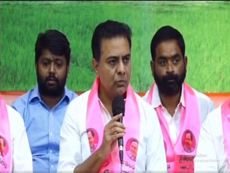 న‌వంబ‌ర్ 15న తెలంగాణ విజ‌య గ‌ర్జ‌న : మంత్రి కేటీఆర్