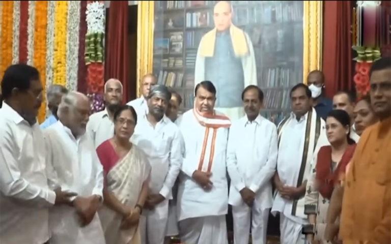 అసెంబ్లీలో పీవీ చిత్రపటం ఆవిష్కరణ..