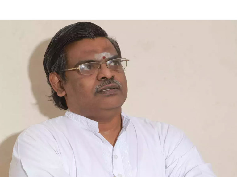 టాలీవుడ్‌లో మరో విషాదం.. సిరివెన్నెల మృతి..