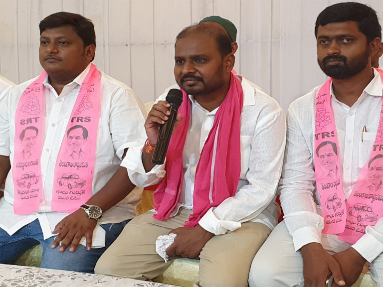 రైతు ధర్నాని విజయవంతం చెయ్యాలి- అనిల్ కూర్మాచలం