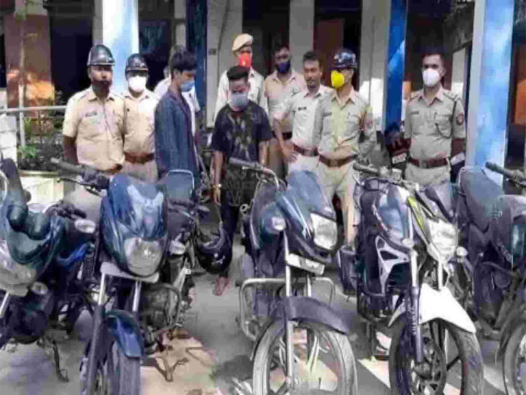 భైంసాలో బైక్‌ల దొంగల అరెస్ట్.. 13బైకులు స్వాధీనం..