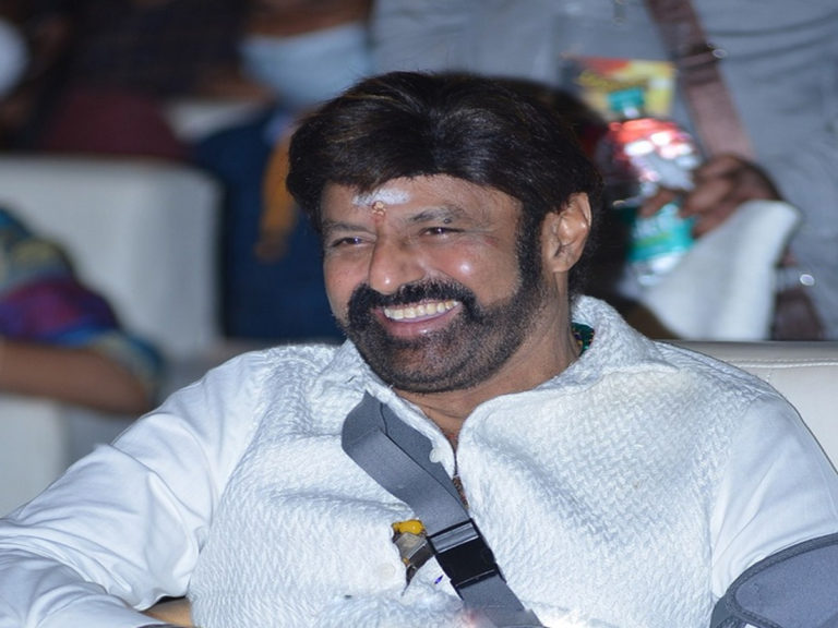 మంచి సినిమాలను ఆదరిస్తారని మళ్లీ నిరూపించారు- బాలకృష్ణ