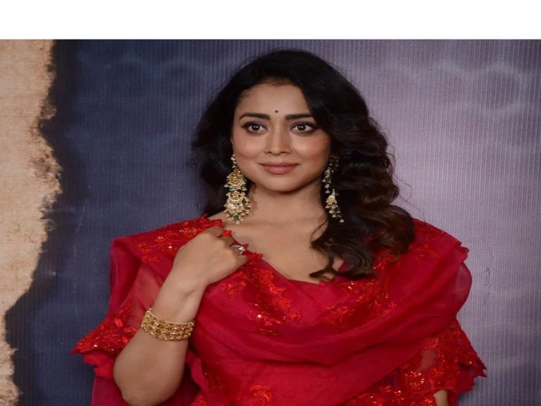 ‘గమనం’ కథ విన్న వెంటనే కన్నీళ్లు వచ్చాయి- శ్రియ
