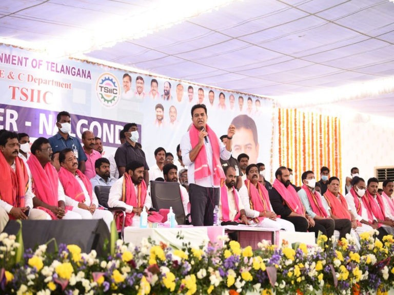 న‌ల్ల‌గొండ ముఖ‌చిత్రం మారుస్తాం: మంత్రి కేటీఆర్‌