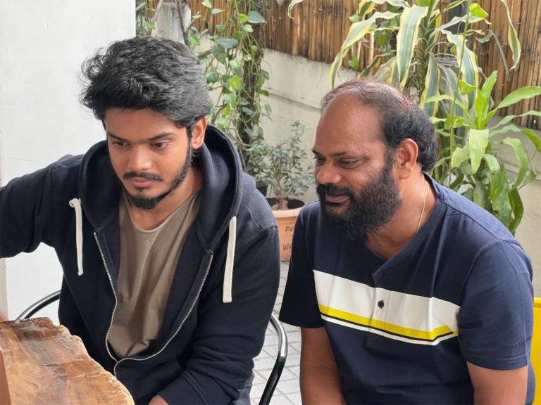 హీరో ఆకాష్ పురీతో ‘వెల్లే గోరింక’..!