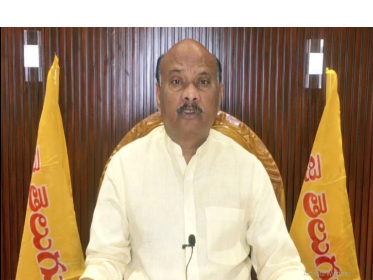 సీఎం తీరుపై ధ్వజమెత్తిన మాజీ మంత్రి..