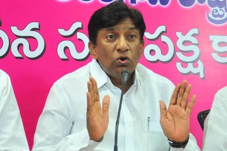 సీఎం కేసీఆర్‌పై తప్పుడు ప్రచారం చేస్తే ఇక ఊరుకోం..