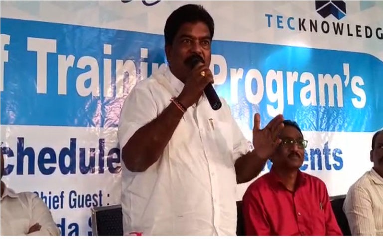 నిరుపేద విద్యార్థుల భవిష్యత్తు కోసం సీఎం కేసీఆర్ కృషి..