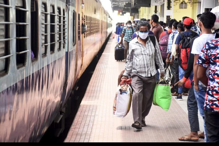 కరోనా వ్యాప్తి.. రైల్వే ముందస్తు చర్యలు..