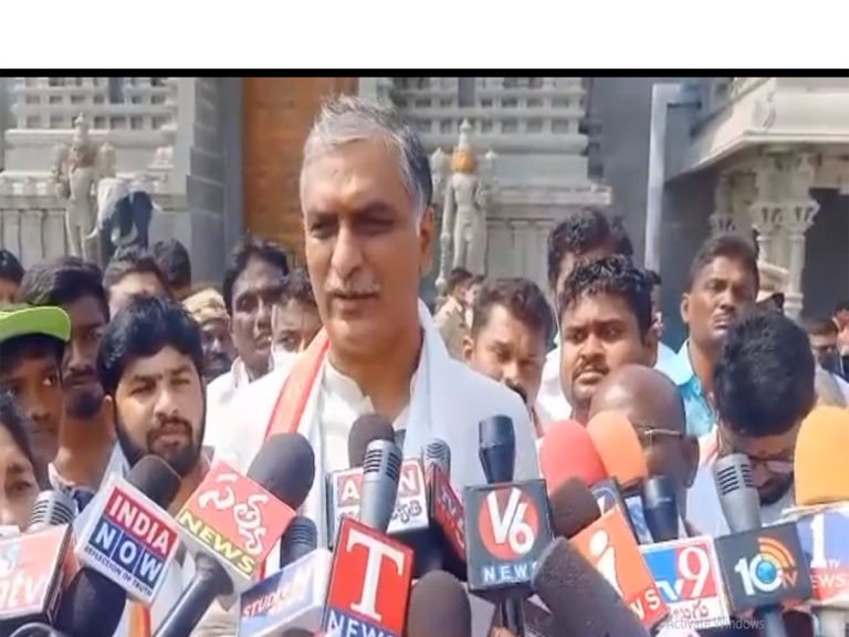 యాదాద్రిని సందర్శించిన మంత్రి హరీష్‌..